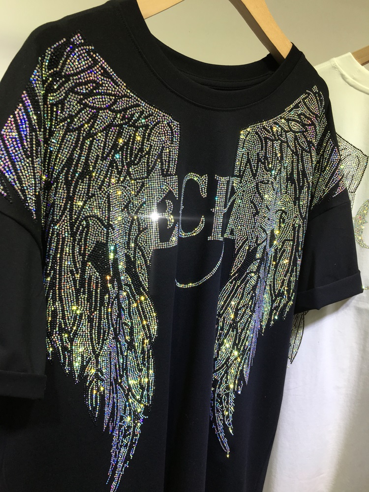 L-4XL Oversize Rhinestone Ange - Streetwear Brand Tees 评论和价格